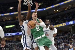 迷高举横幅 迷高举横幅