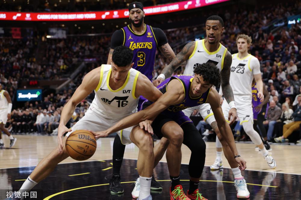 子足球队的 子足球队的