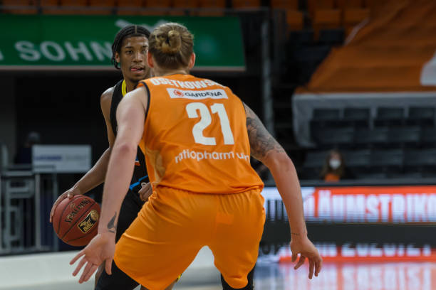 比分优势稳 比分优势稳