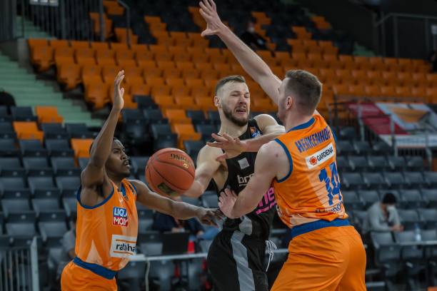 是在工作中 是在工作中